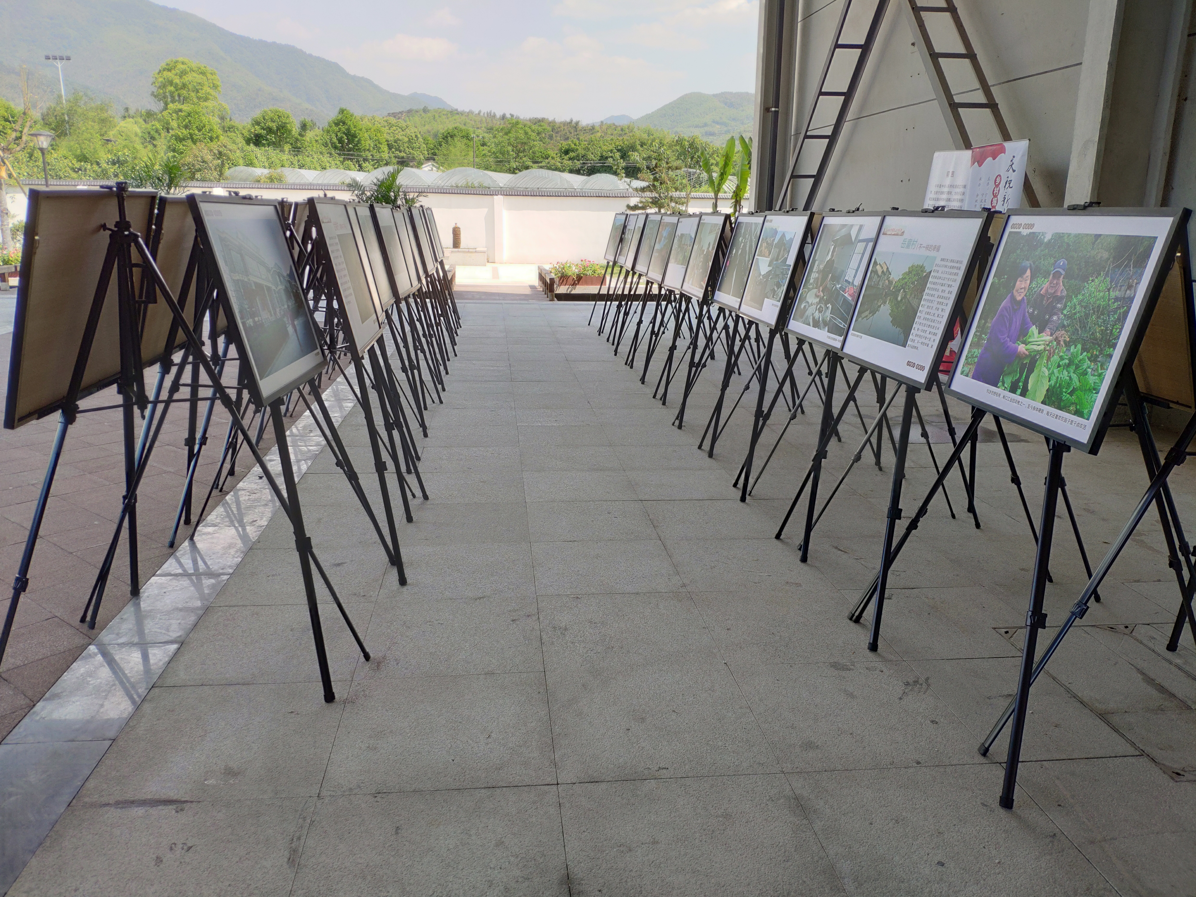 乡村振兴档案巡回展4.jpg